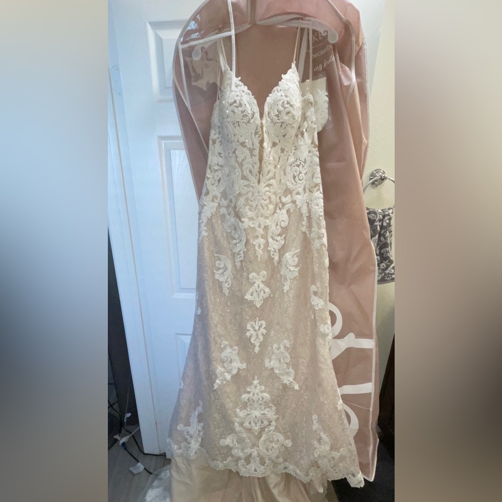 BNWT Unaltered Maggie Sottero Tuscany Royale - Picture 5 of 8